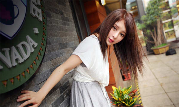 夏县想找一个女性生孩子给报酬-｛找个女人生孩子多少钱｝